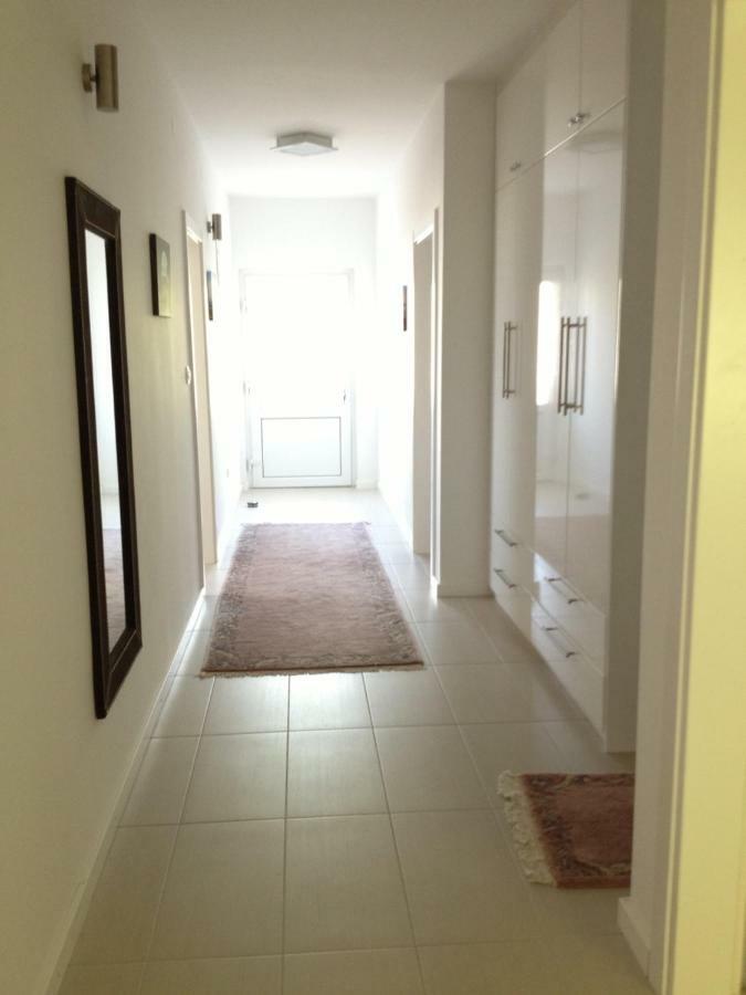 Apartment Lenka เซนญ์ ภายนอก รูปภาพ