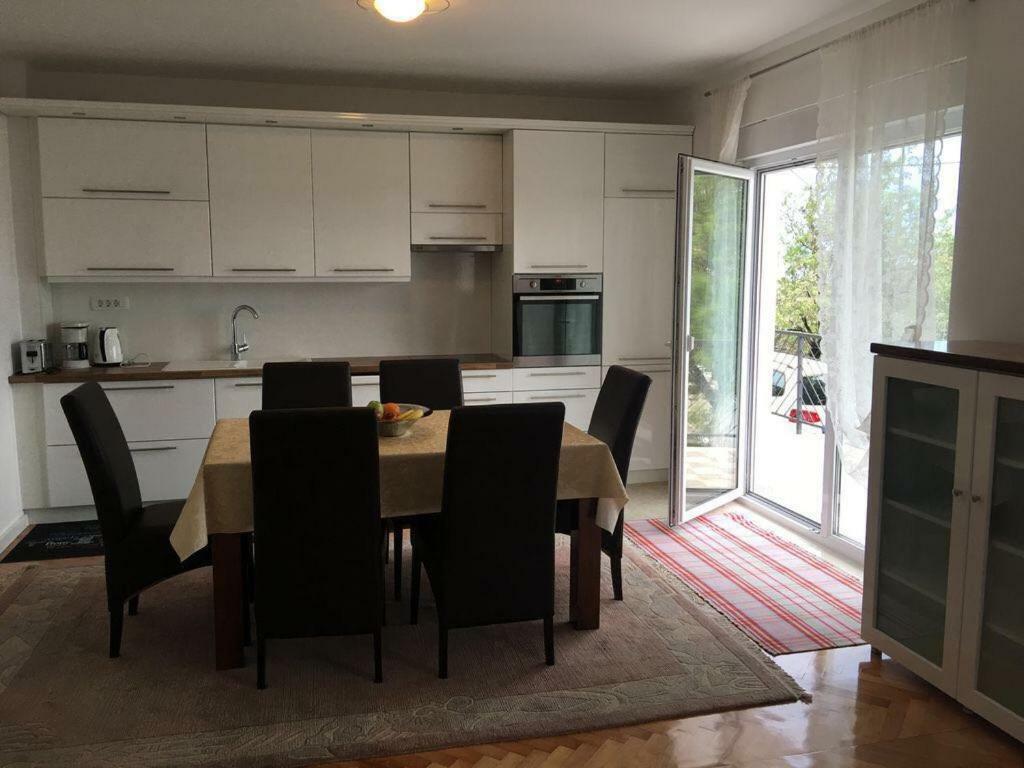 Apartment Lenka เซนญ์ ภายนอก รูปภาพ
